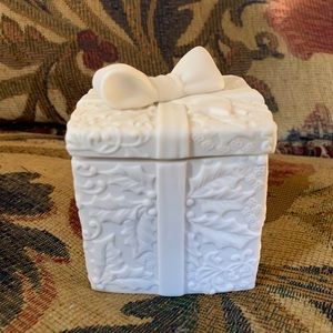 Porcelain Christmas Box